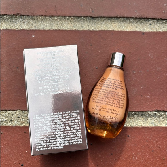 La Mer The Infused Lotion 0.5 oz (15 Ml) - Picture 2 of 4